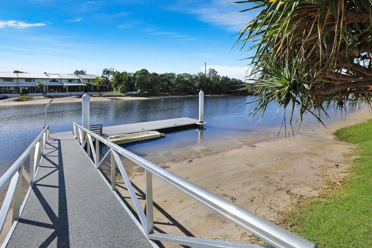 Casa vacanze Mooloolaba Canal Home - Modern 4Bedroom With Spa, Sauna And Private Pontoon - New Proprietor 2024