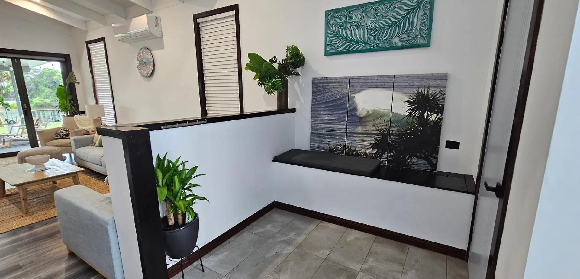 Mooloolaba Canal Home - Modern 4Bedroom With Spa, Sauna And Private Pontoon - New Proprietor 2024
