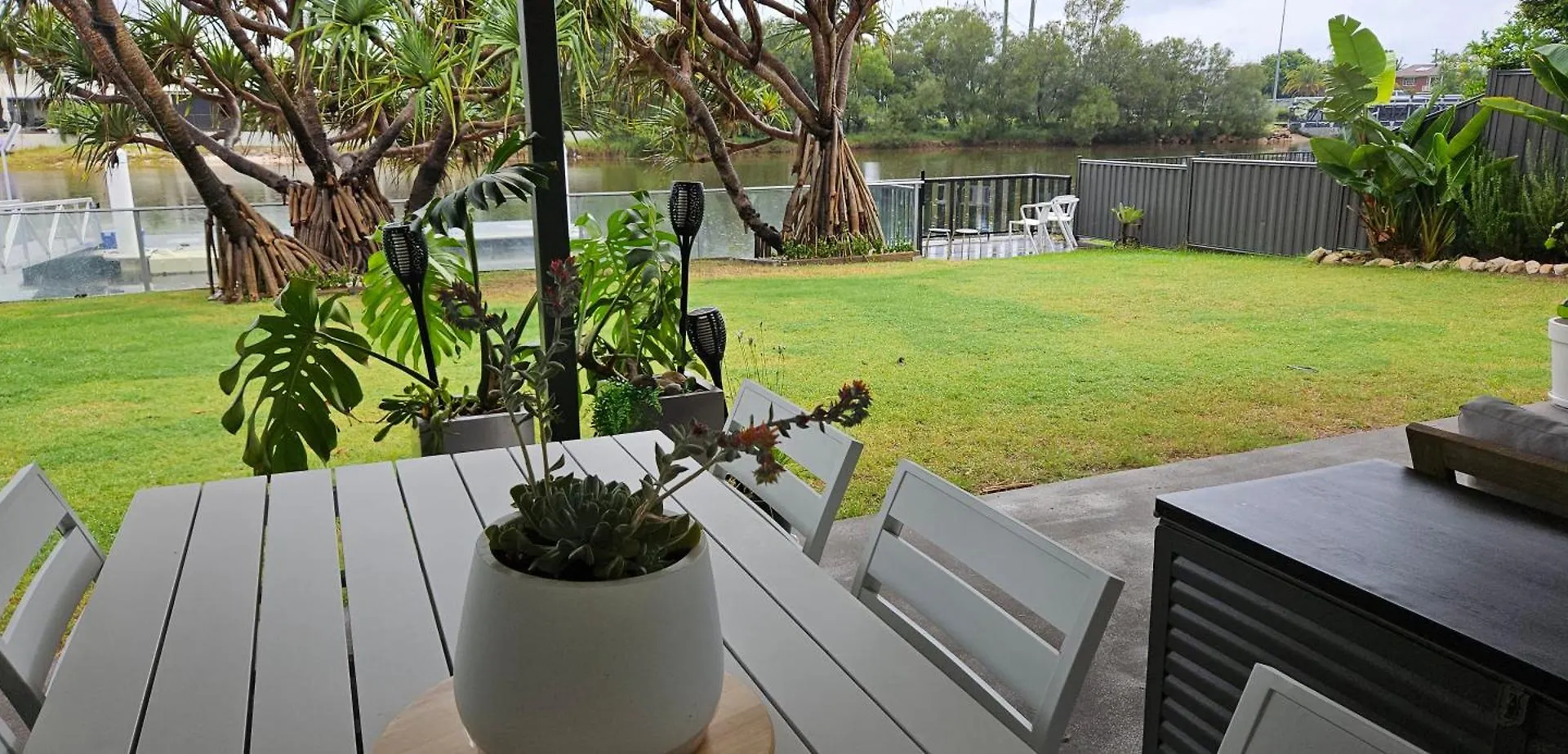 Casa vacanze Mooloolaba Canal Home - Modern 4Bedroom With Spa, Sauna And Private Pontoon - New Proprietor 2024